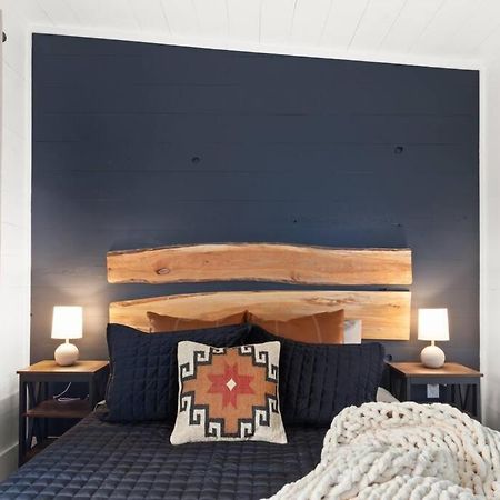 Charming & Freshly Restored Farmhouse 1 Mile From Center Of Stowe Exterior foto