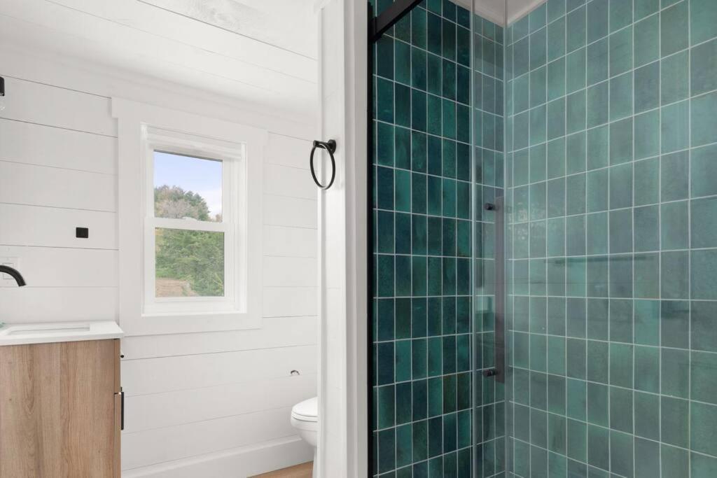 Charming & Freshly Restored Farmhouse 1 Mile From Center Of Stowe Exterior foto